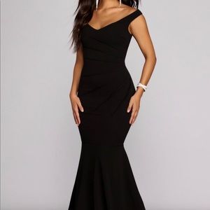 Windsor Tessa Off the Shoulder Ruched Dress